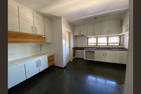 Apartamento à venda com 150m², 4 quartos e 3 vagas