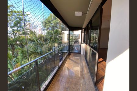 Apartamento à venda com 150m², 4 quartos e 3 vagas