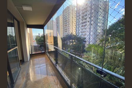 Apartamento à venda com 150m², 4 quartos e 3 vagas
