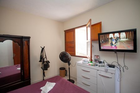 Casa à venda com 251m², 5 quartos e 2 vagasCasa 2 - Quarto 2