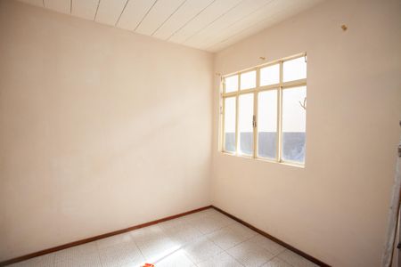 Casa à venda com 251m², 5 quartos e 2 vagasQuarto 2 