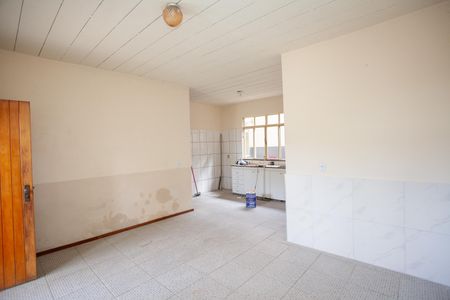 Casa à venda com 251m², 5 quartos e 2 vagasSala