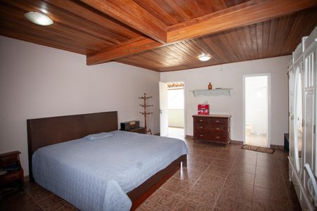 Casa à venda com 251m², 5 quartos e 2 vagasCasa 2 - Suíte