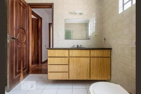 Banheiro 3 de casa à venda com 4 quartos, 500m² em Vila Cordeiro, São Paulo