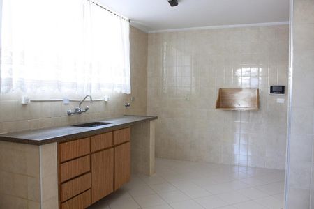 Cozinha de casa à venda com 4 quartos, 500m² em Vila Cordeiro, São Paulo