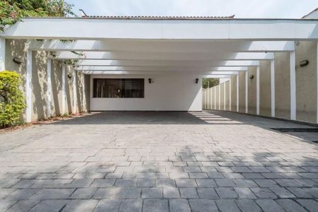 Garagem de casa à venda com 4 quartos, 500m² em Vila Cordeiro, São Paulo