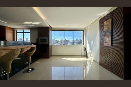 Sala  de apartamento à venda com 4 quartos, 144m² em Coração Eucarístico, Belo Horizonte