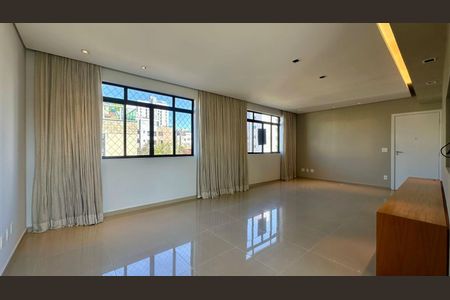 Sala  de apartamento à venda com 4 quartos, 144m² em Coração Eucarístico, Belo Horizonte