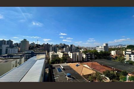 Vista  de apartamento à venda com 4 quartos, 144m² em Coração Eucarístico, Belo Horizonte