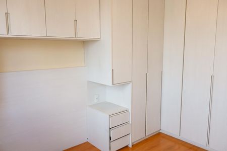 Quarto 1 de apartamento à venda com 2 quartos, 75m² em Quitaúna, Osasco