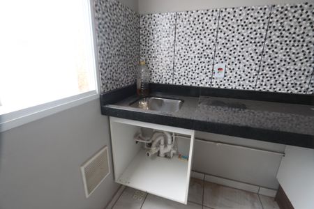 Apartamento para alugar com 49m², 2 quartos e sem vagaCozinha e Área de Serviço
