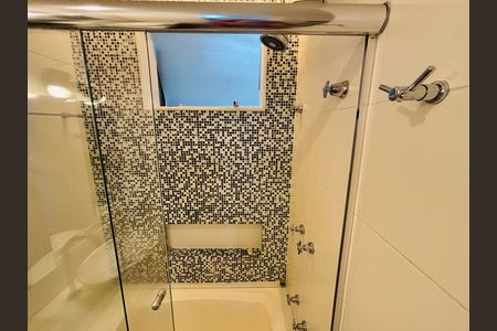 Apartamento para alugar com 56m², 2 quartos e sem vaga