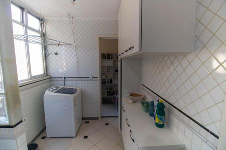 Cozinha e Área de Serviço de apartamento à venda com 2 quartos, 80m² em Santa Rosa, Niterói