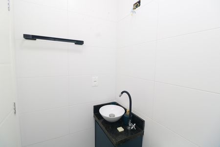 Apartamento à venda com 41m², 2 quartos e 1 vaga Apartamento à venda com 41m², 2 quartos e 1 vagaBanheiro