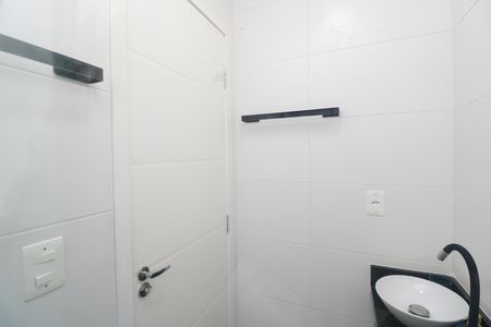 Apartamento à venda com 41m², 2 quartos e 1 vaga Apartamento à venda com 41m², 2 quartos e 1 vagaBanheiro