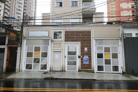 Apartamento à venda com 41m², 2 quartos e 1 vaga Apartamento à venda com 41m², 2 quartos e 1 vagaFachada