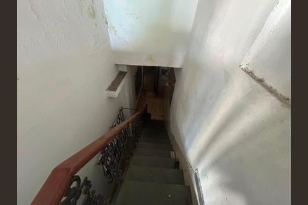 Casa à venda com 200m², 3 quartos e 6 vagas Casa à venda com 200m², 3 quartos e 6 vagasCorredor