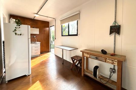 Sala de apartamento para alugar com 1 quarto, 35m² em Lagoa Pequena, Florianópolis