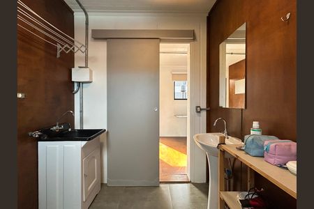 Apartamento para alugar com 35m², 1 quarto e sem vagaBanheiro e área de Serviço