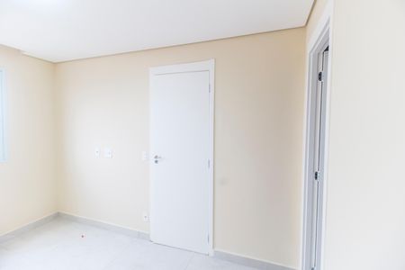 Suíte de apartamento para alugar com 2 quartos, 44m² em Vila Sul-americana, Carapicuíba