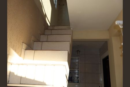 Casa à venda com 68m², 2 quartos e 2 vagasQuarto de Serviço