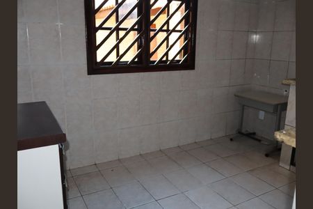 Casa à venda com 68m², 2 quartos e 2 vagasCozinha