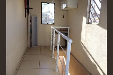 Casa à venda com 68m², 2 quartos e 2 vagasQuarto de Serviço