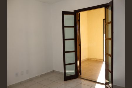 Casa à venda com 68m², 2 quartos e 2 vagasQuarto 1