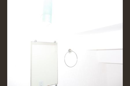 Casa à venda com 68m², 2 quartos e 2 vagasLavabo