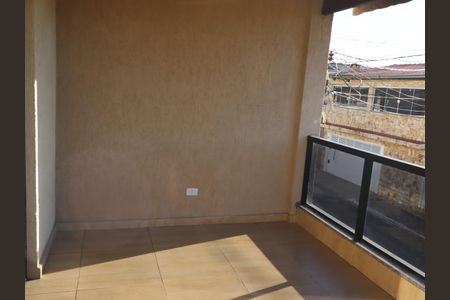 Casa à venda com 68m², 2 quartos e 2 vagasVaranda