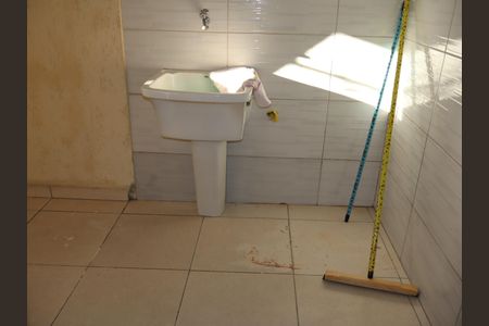 Casa à venda com 68m², 2 quartos e 2 vagasÁrea de Serviço