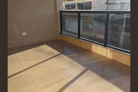 Casa à venda com 68m², 2 quartos e 2 vagasVaranda
