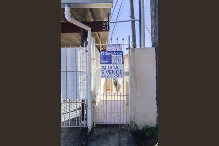 Casa para alugar com 75m², 2 quartos e sem vaga Casa para alugar com 75m², 2 quartos e sem vagaFachada