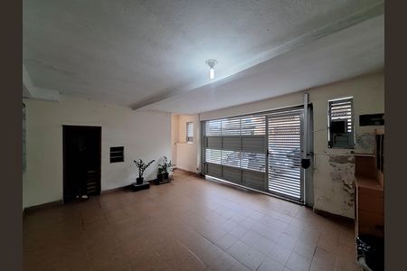 Casa à venda com 195m², 2 quartos e 2 vagas Casa à venda com 195m², 2 quartos e 2 vagasGaragem