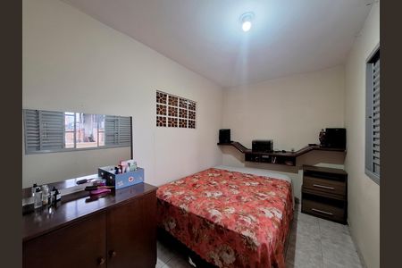 Casa à venda com 195m², 2 quartos e 2 vagas Casa à venda com 195m², 2 quartos e 2 vagasQuarto 3