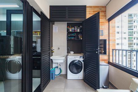 Apartamento à venda com 57m², 2 quartos e 1 vaga Apartamento à venda com 57m², 2 quartos e 1 vagaÁrea de Serviço