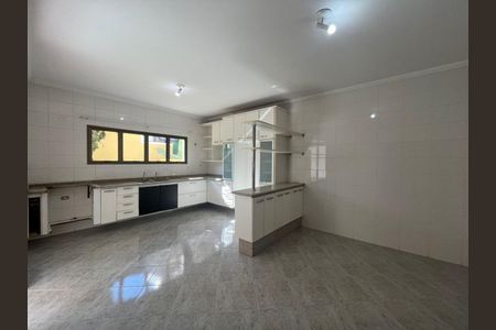 Casa de condomínio à venda com 293m², 3 quartos e 4 vagas Casa de condomínio à venda com 293m², 3 quartos e 4 vagasCozinha