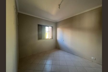 Casa de condomínio à venda com 293m², 3 quartos e 4 vagas Casa de condomínio à venda com 293m², 3 quartos e 4 vagasQuarto 3
