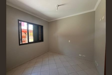 Casa de condomínio à venda com 293m², 3 quartos e 4 vagas Casa de condomínio à venda com 293m², 3 quartos e 4 vagasSuíte