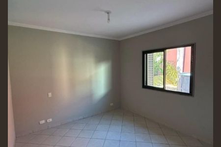Casa de condomínio à venda com 293m², 3 quartos e 4 vagas Casa de condomínio à venda com 293m², 3 quartos e 4 vagasQuarto