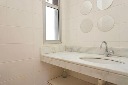 Banheiro  de apartamento para alugar com 3 quartos, 98m² em Serra, Belo Horizonte