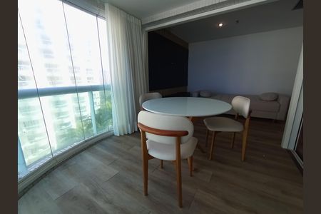 Apartamento para alugar com 55m², 1 quarto e 1 vaga Apartamento para alugar com 55m², 1 quarto e 1 vagaVaranda