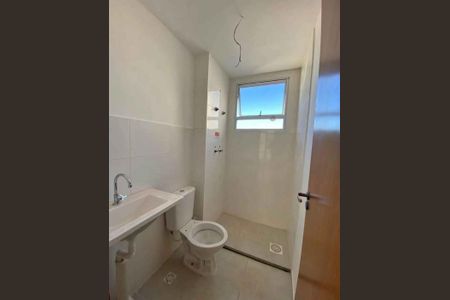 Banheiro de apartamento para alugar com 2 quartos, 50m² em São José do Barreto, Macaé