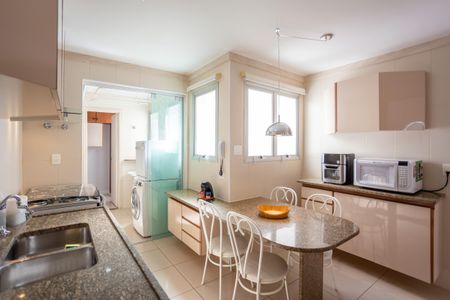 Cozinha de apartamento à venda com 4 quartos, 150m² em Planalto Paulista, São Paulo