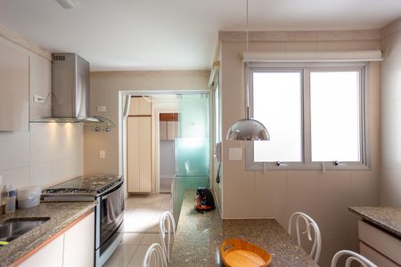 Apartamento à venda com 150m², 4 quartos e 2 vagasCozinha