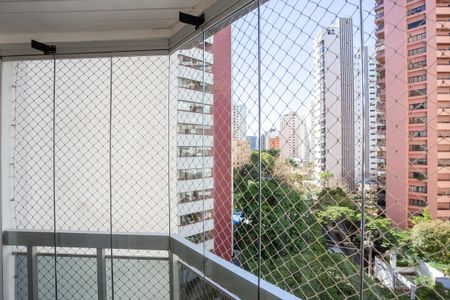 Apartamento à venda com 150m², 4 quartos e 2 vagasVaranda