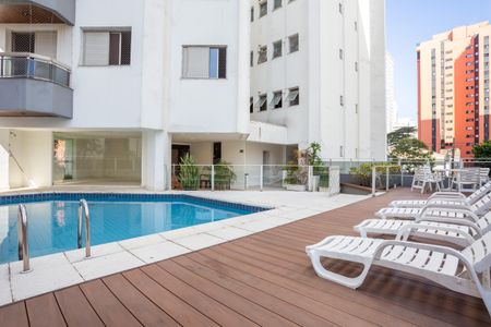 Apartamento à venda com 150m², 4 quartos e 2 vagasÁrea comum - Piscina