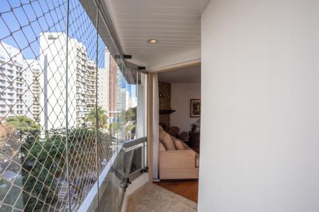 Varanda de apartamento à venda com 4 quartos, 150m² em Planalto Paulista, São Paulo