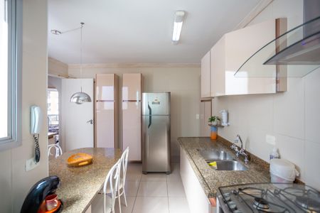 Apartamento à venda com 150m², 4 quartos e 2 vagasCozinha