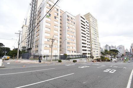 Apartamento para alugar com 64m², 2 quartos e 1 vagaFachada